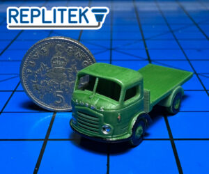 N-Gauge 1953 Karrier Bantam SWB Flatbed Truck